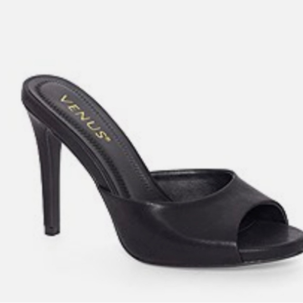 Heeled mules